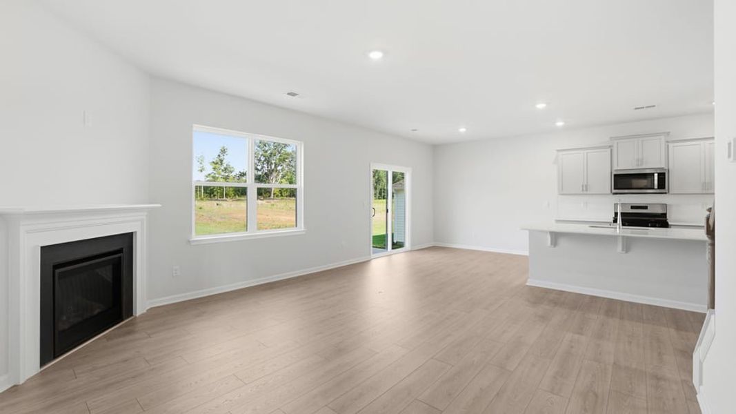 Spacious, unfurnished interior of a new home in Woodglen, Piedmont (Image 23). Spacious, unfurnished interior of a new home in Woodglen, Piedmont (Image 23).