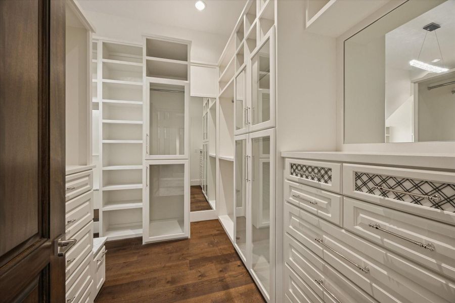 Furnished interior view inside a new home in , Houston (Image 20). Furnished interior view inside a new home in , Houston (Image 20).