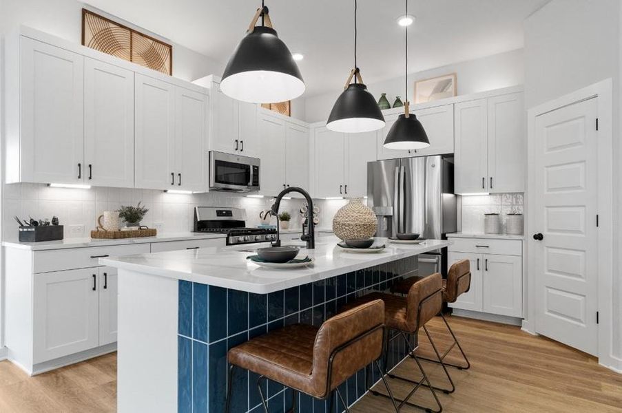 REPRESENTATIVE OF FLOOR PLAN ONLY REPRESENTATIVE OF FLOOR PLAN ONLY