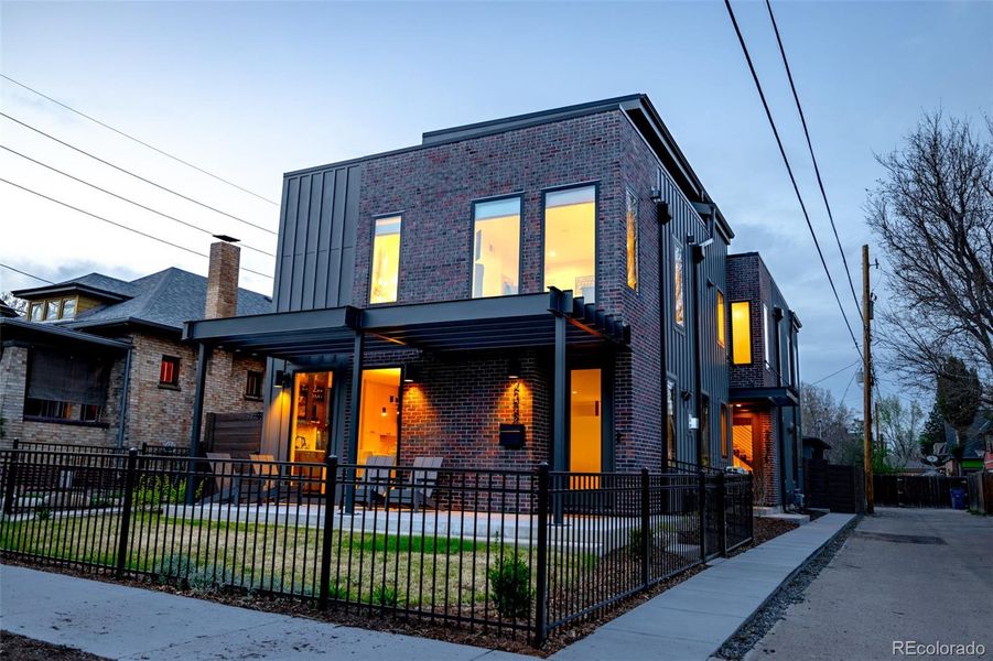 Image 42 of a home in .