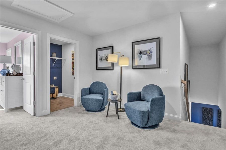 Upper Flex Room