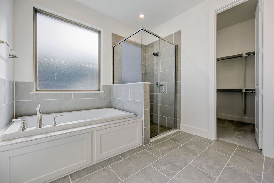 180 Buffalo - Primary Bathroom