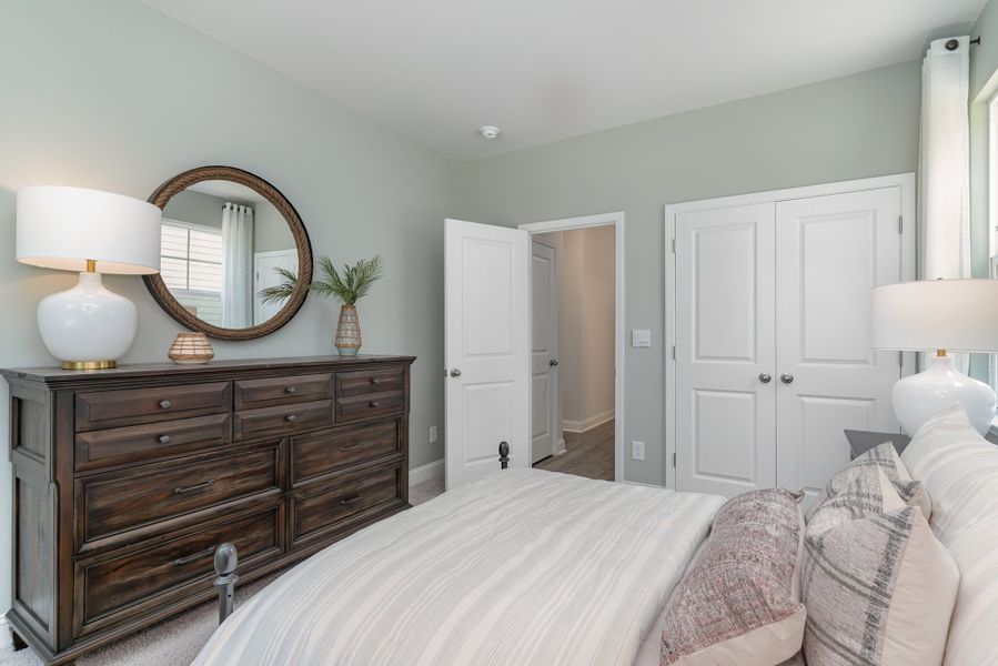 Representative furnished interior of a home built from the HARBOR OAK by D.R. Horton in Ranch Haven, Murrells Inlet (Image 29).