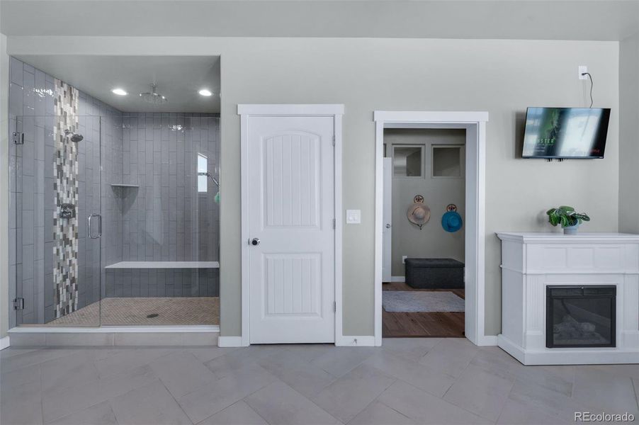 Luxury, Multi Jet Shower