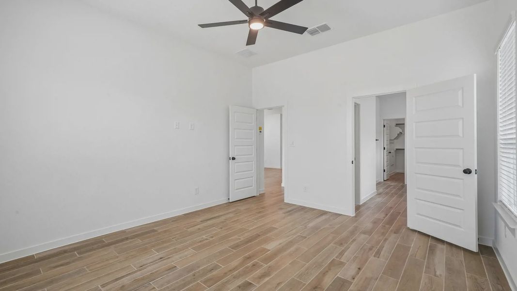 Representative unfurnished interior of a home built from the Sage by Chesmar Homes in Legacy at Lake Dunlap, New Braunfels (Image 13). Representative unfurnished interior of a home built from the Sage by Chesmar Homes in Legacy at Lake Dunlap, New Braunfels (Image 13).