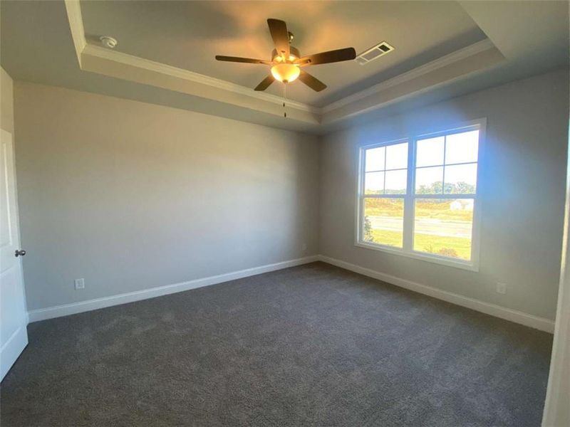 Spacious, unfurnished interior of a new home in , Jefferson (Image 29).