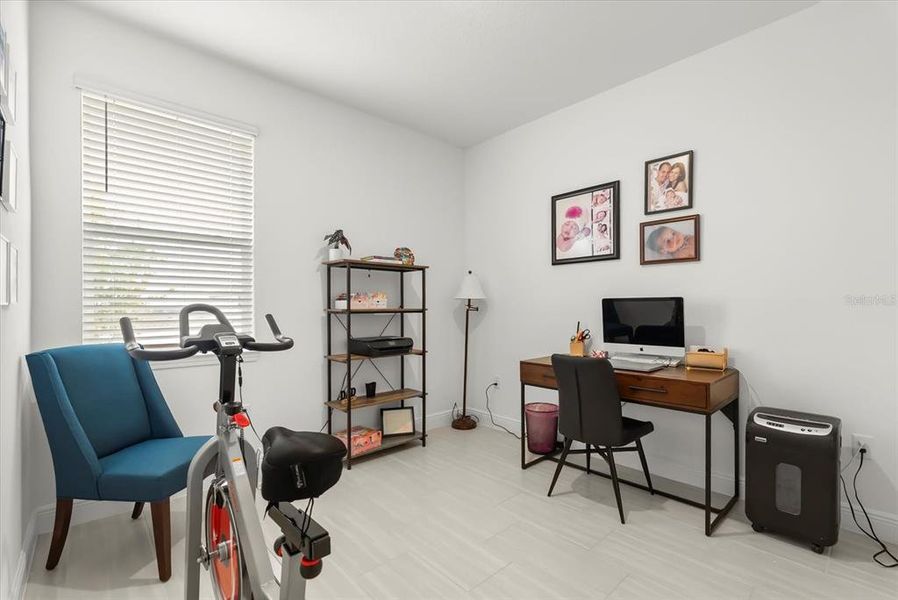 Furnished interior view inside a new home in Hills of Minneola, Minneola (Image 32).