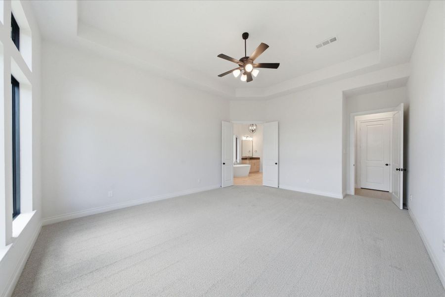 Spacious, unfurnished interior of a new home in Artavia 70′, Conroe (Image 19).