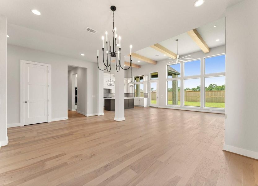 Spacious, unfurnished interior of a new home in Fulshear Lakes 70’s, Fulshear (Image 36). Spacious, unfurnished interior of a new home in Fulshear Lakes 70’s, Fulshear (Image 36).