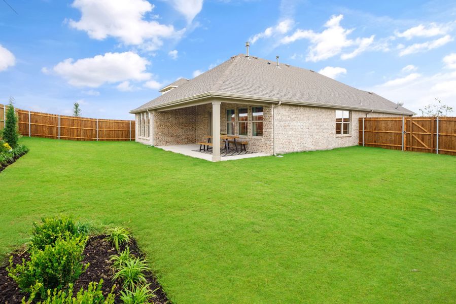 Representative exterior details of a home built from the Brazos by UnionMain Homes in Elevon, Lavon (Image 23).