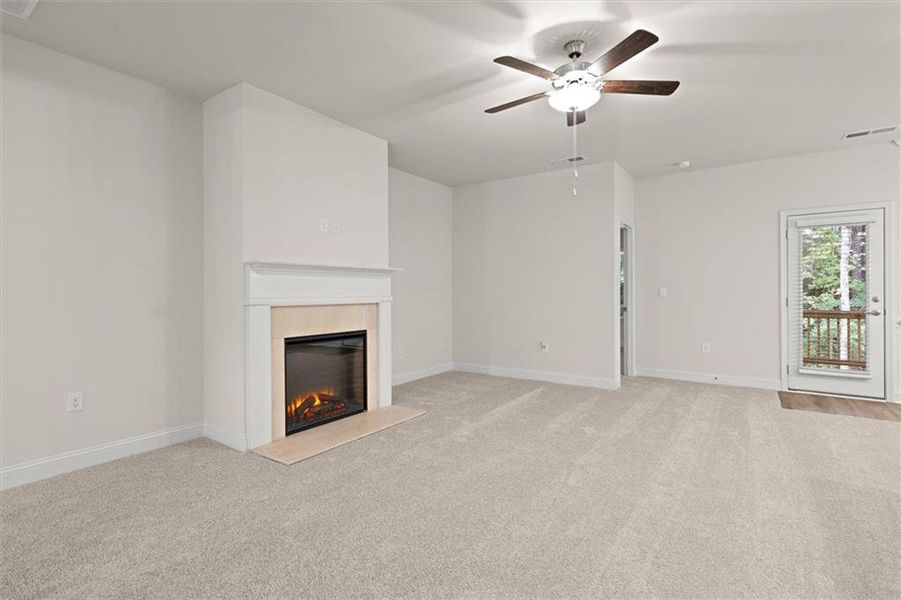 Spacious, unfurnished interior of a new home in Canterbury Villas, Carrollton (Image 26).