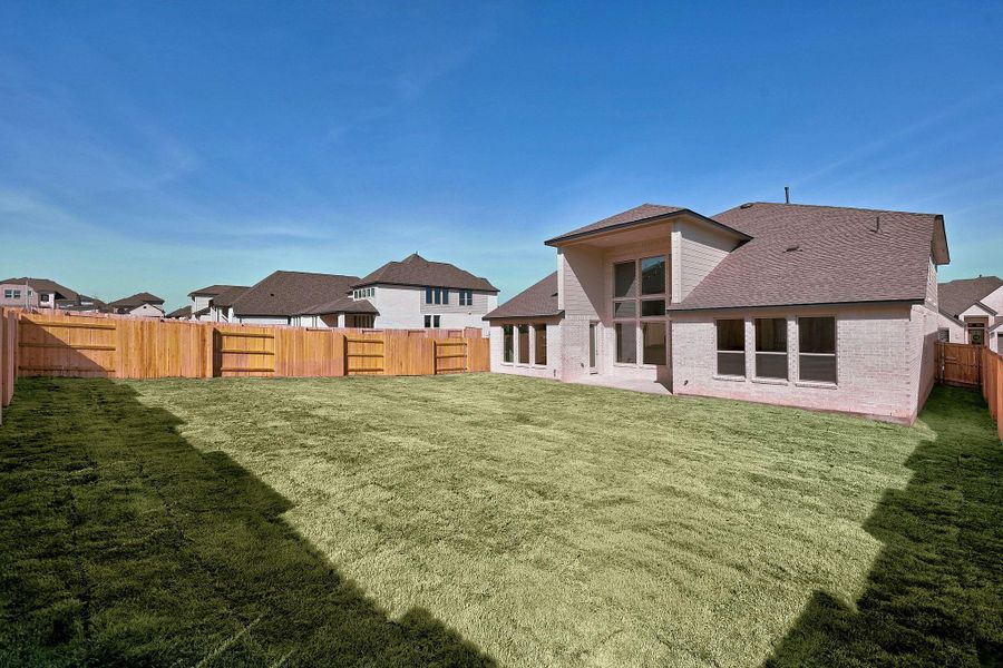 Exterior details and patio area of a home in Nolina, Georgetown (Image 25).