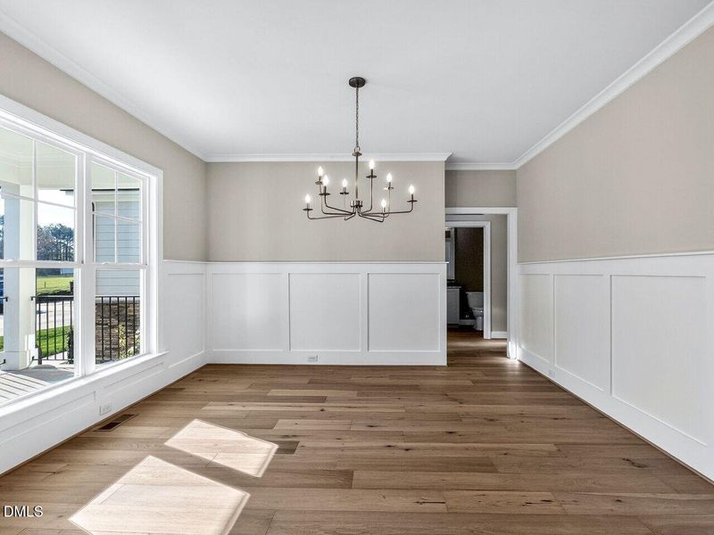 007-1280x960-dining-room