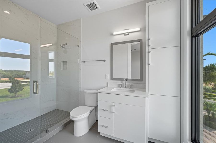 Furnished interior view inside a new home in , Montverde (Image 8).