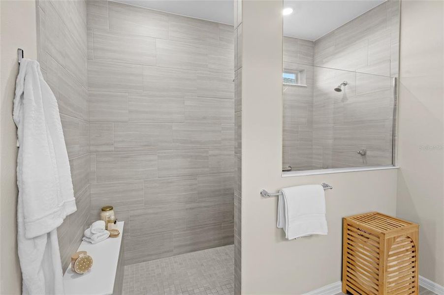 Furnished interior view inside a new home in , Winter Garden (Image 21).