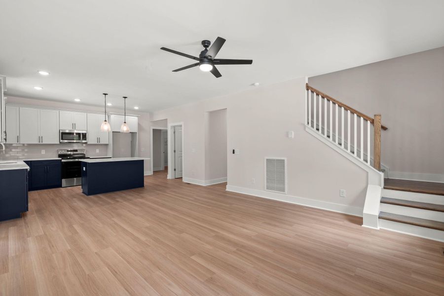 Spacious, unfurnished interior of a new home in , Hollywood (Image 22).