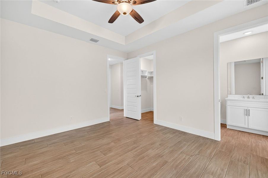 Spacious, unfurnished interior of a new home in Cape Coral, Cape Coral (Image 38). Spacious, unfurnished interior of a new home in Cape Coral, Cape Coral (Image 38).