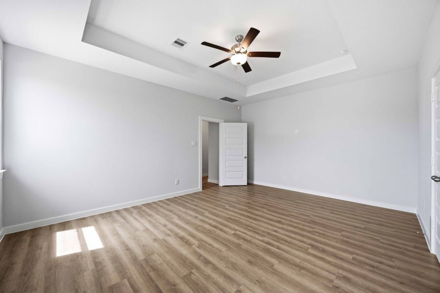 6903 Pelican Lane - Arlington - Primary Bedroom