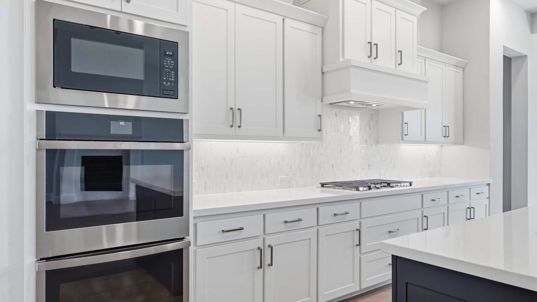 Furnished interior view inside a new home in Sonoma Verde, McLendon-Chisholm (Image 11).