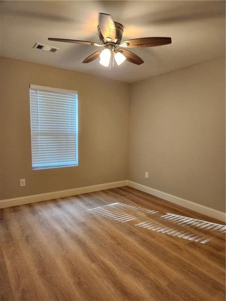 Spacious, unfurnished interior of a new home in , Dawsonville (Image 8).