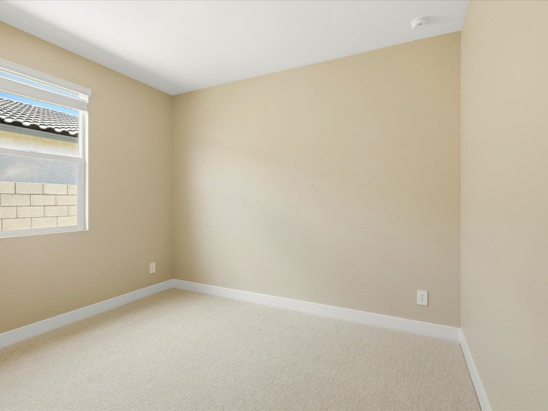 Spacious, unfurnished interior of a new home in Legacy Place, Glendale (Image 21).