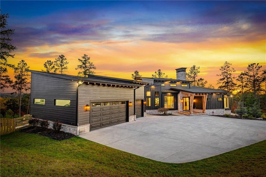 Exterior details and patio area of a home in , Ellijay (Image 28).