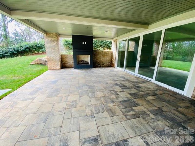 Exterior details and patio area of a home in , Charlotte (Image 31).