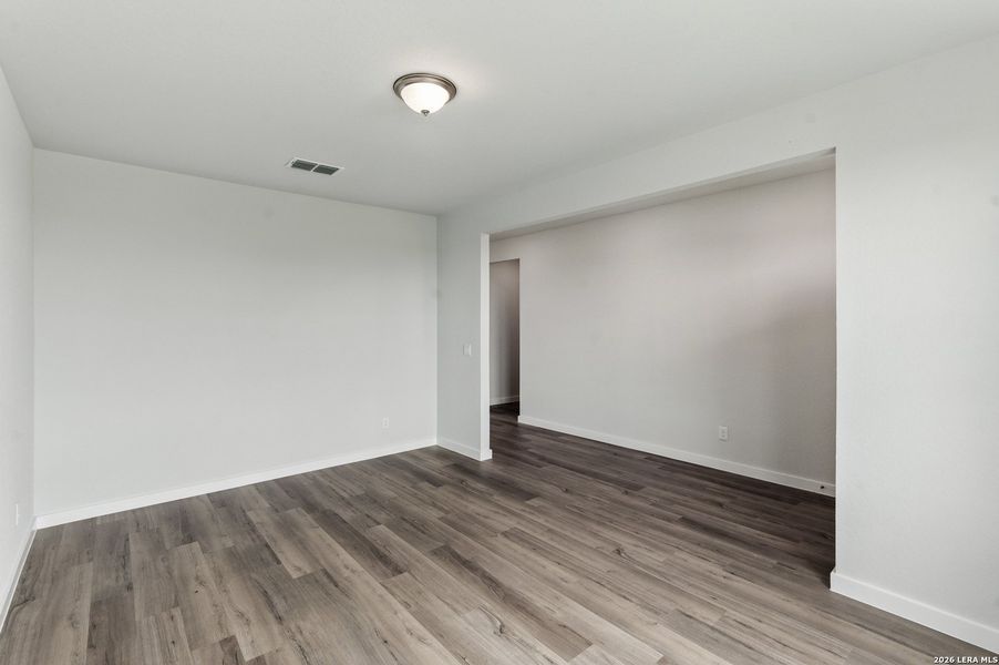 Spacious, unfurnished interior of a new home in Weltner Farms 50’s, New Braunfels (Image 17).