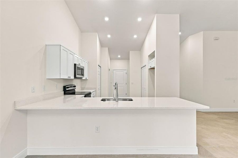 Furnished interior view inside a new home in , Yeehaw Junction (Image 16).