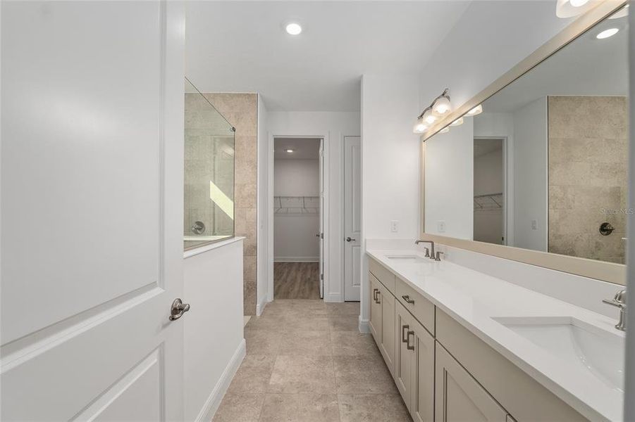 Furnished interior view inside a new home in , Ocala (Image 16).