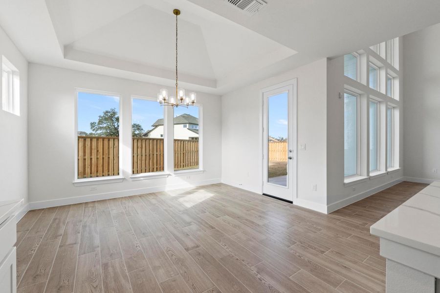 Spacious, unfurnished interior of a new home in Parmer Ranch, Georgetown (Image 18).