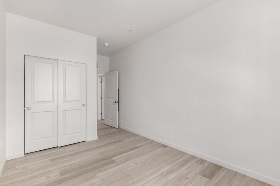 Spacious, unfurnished interior of a new home in Gateway Commons, Denver (Image 23).