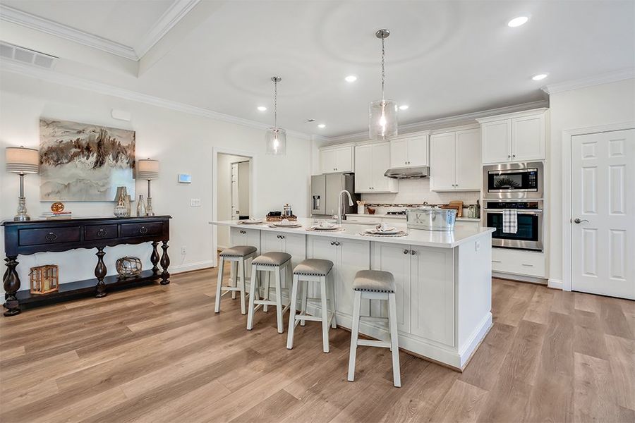 Hamilton Bay, Kitchen