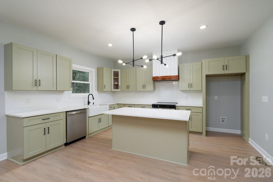 Furnished interior view inside a new home in , Dallas (Image 8).