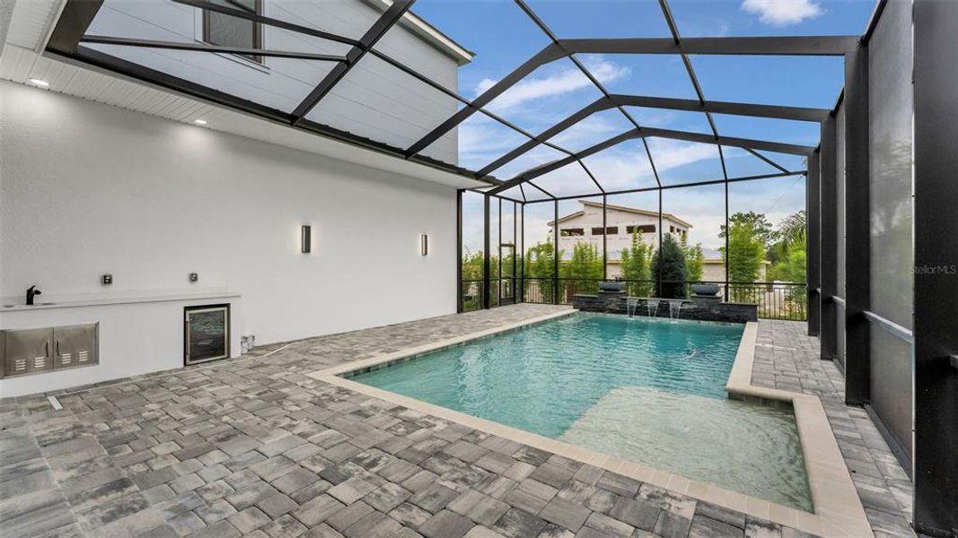 Exterior details and patio area of a home in , Lakeland (Image 29).