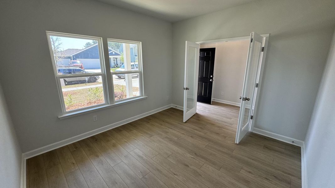 Spacious, unfurnished interior of a new home in Watson Hill, Summerville (Image 30).