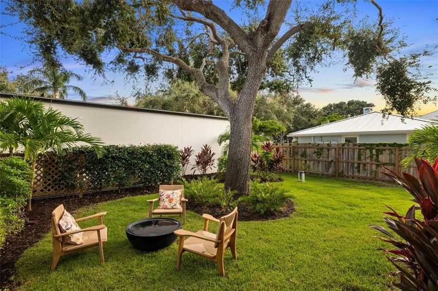 Front exterior of a new home in , Sarasota, FL, highlighting curb appeal (Image 34).