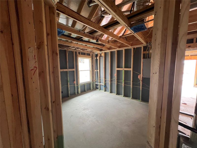 Miscellaneous room with concrete flooring