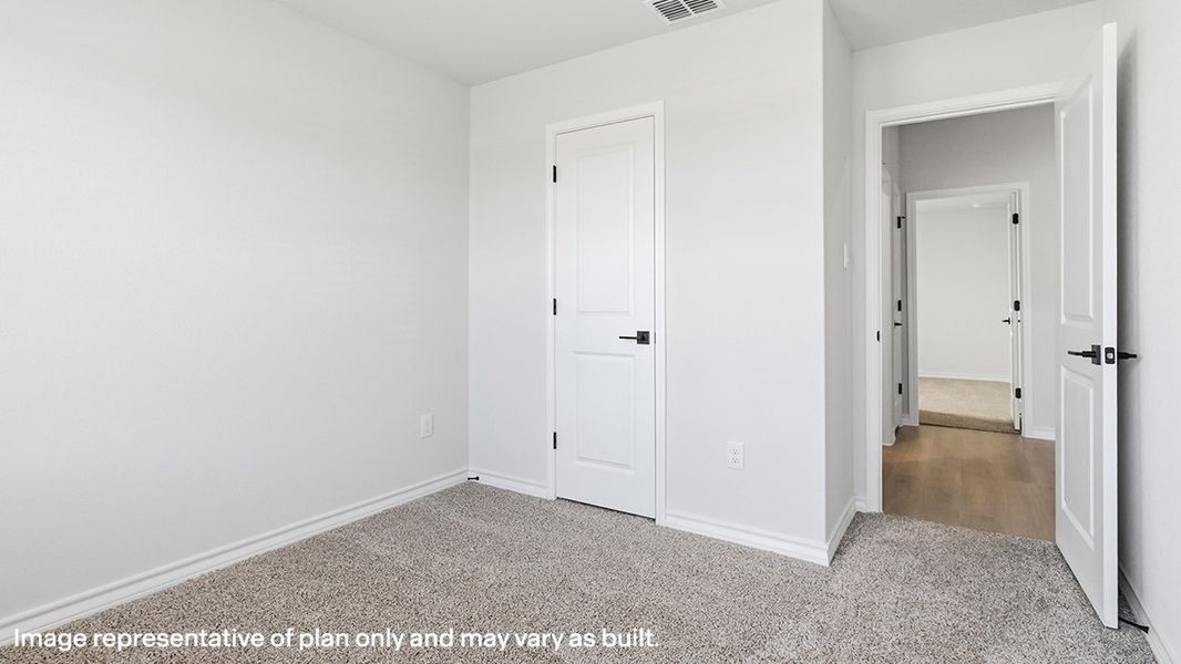 Representative unfurnished interior of a home built from the The Gaven by D.R. Horton in The Birch at Spencer Ranch, Boerne (Image 32).