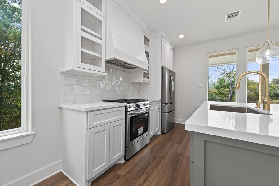 Furnished interior view inside a new home in , Bridge City (Image 11).