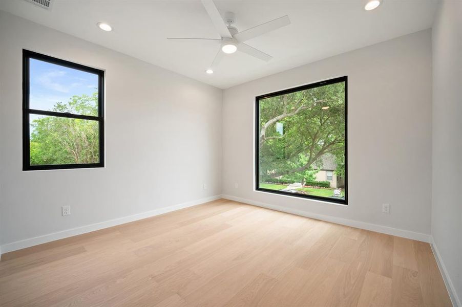 Spacious, unfurnished interior of a new home in , Dallas (Image 22).