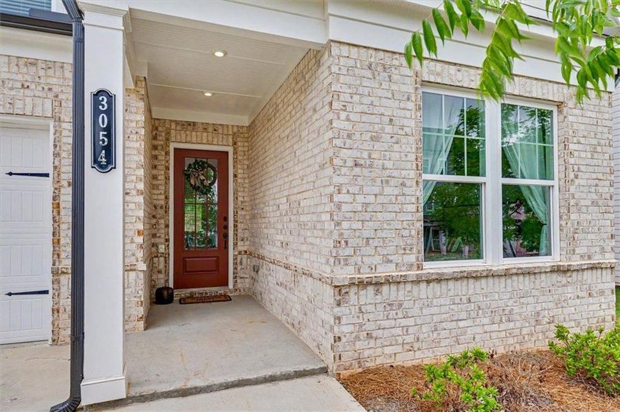 Exterior details and patio area of a home in , Acworth (Image 4).