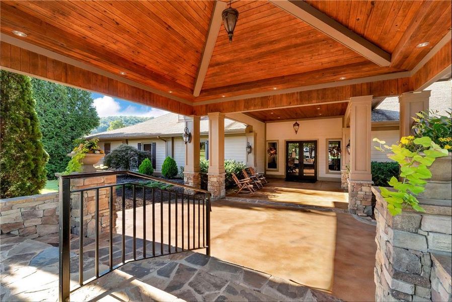 Image 43 of a home in .