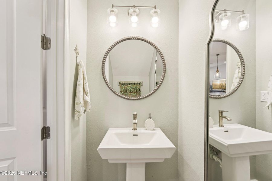 Image 32 of a home in . Image 32 of a home in .