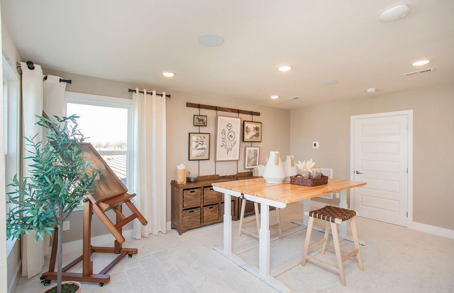 Loft area in new home design at 55+ Active Adult Del Webb near Nashville. Loft area in new home design at 55+ Active Adult Del Webb near Nashville.