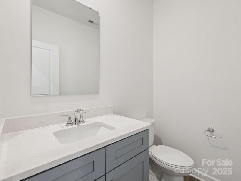 Photo is not of the actual home, but is an inspirational photo of builder’s model home and may depict options, furnishings, and/or decorator features that are not included Photo is not of the actual home, but is an inspirational photo of builder’s model home and may depict options, furnishings, and/or decorator features that are not included