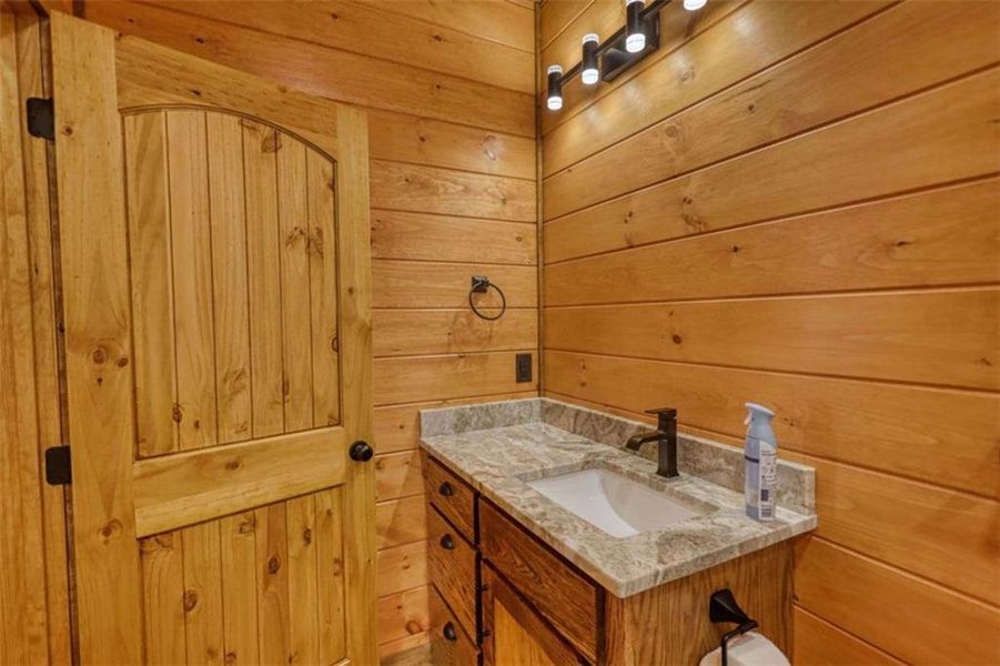 Image 83 of a home in .