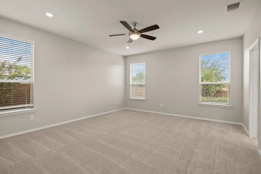 Spacious, unfurnished interior of a new home in Hidden Trails, Belton (Image 23). Spacious, unfurnished interior of a new home in Hidden Trails, Belton (Image 23).