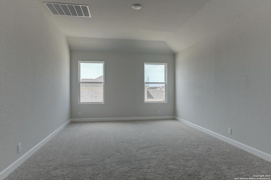 Spacious, unfurnished interior of a new home in Arcadia Ridge, San Antonio (Image 28). Spacious, unfurnished interior of a new home in Arcadia Ridge, San Antonio (Image 28).