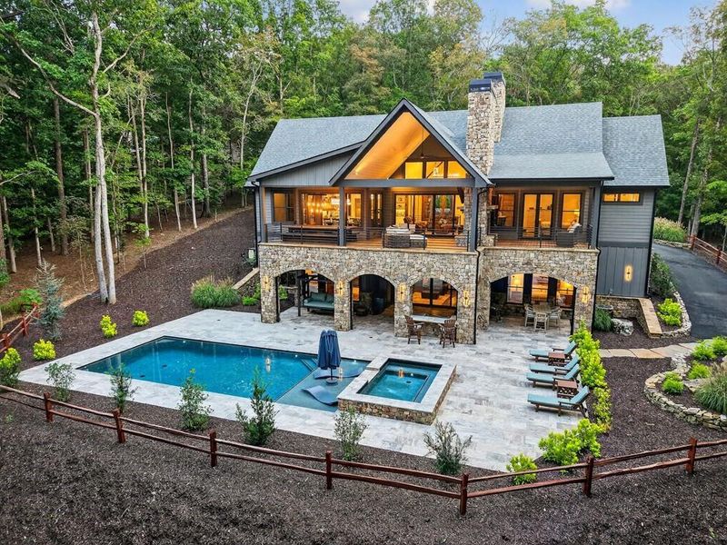 Image 90 of a home in .